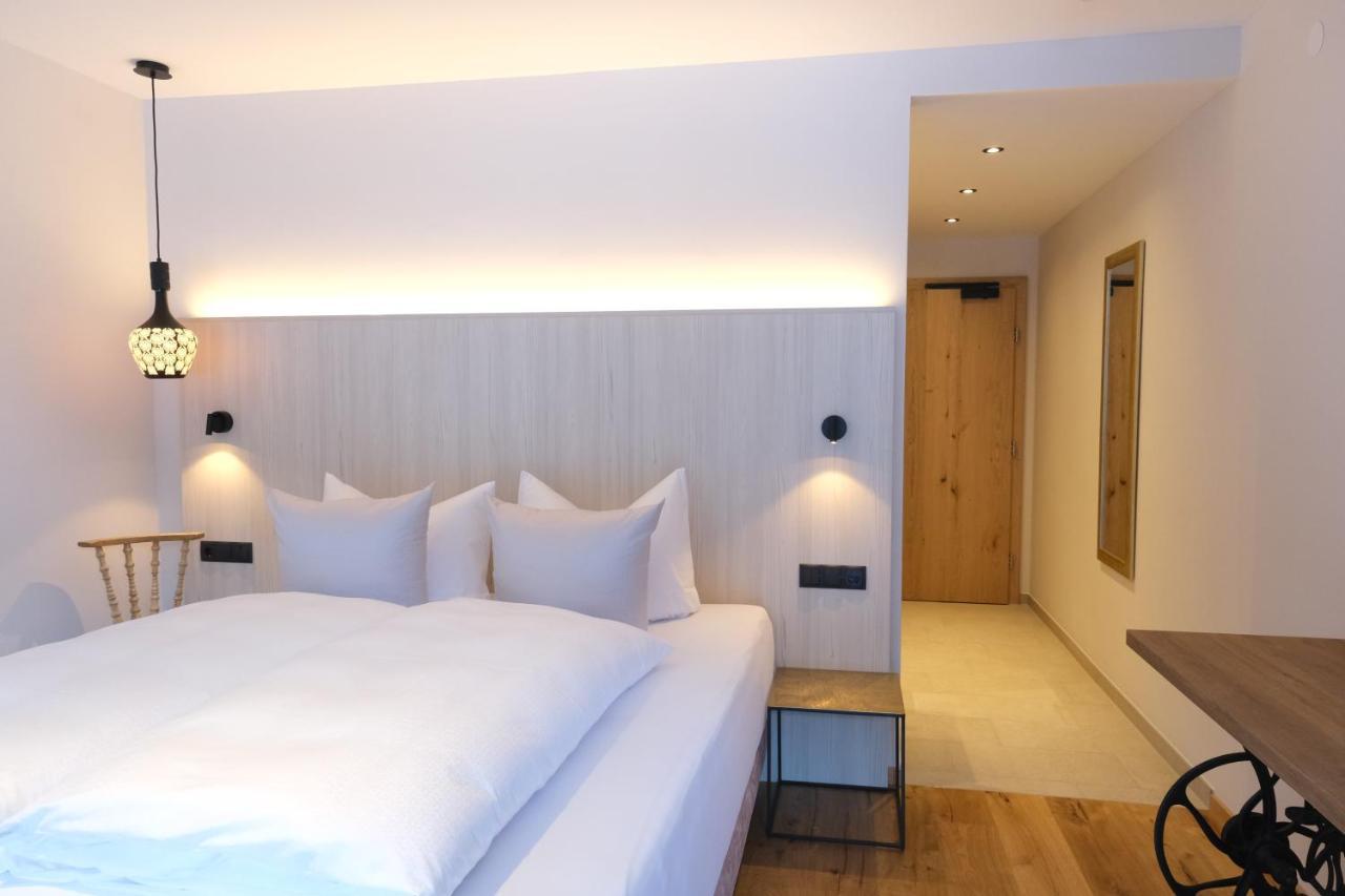 Hotel Die Arlbergerin -New- All-In Super Flex Rate (Adults Only) Sankt Anton am Arlberg Exterior photo